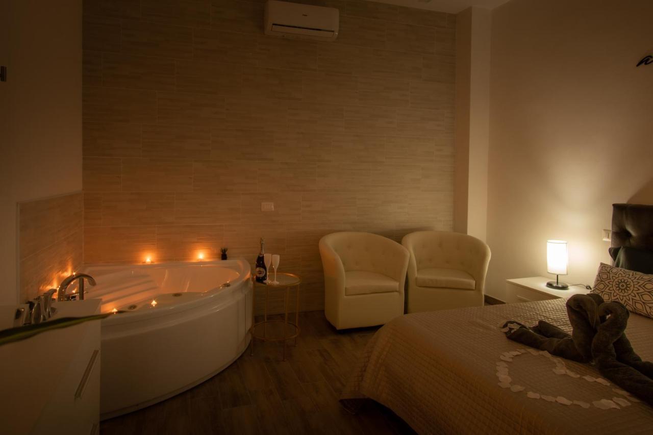 Ilioneo Apartments Naples Luaran gambar
