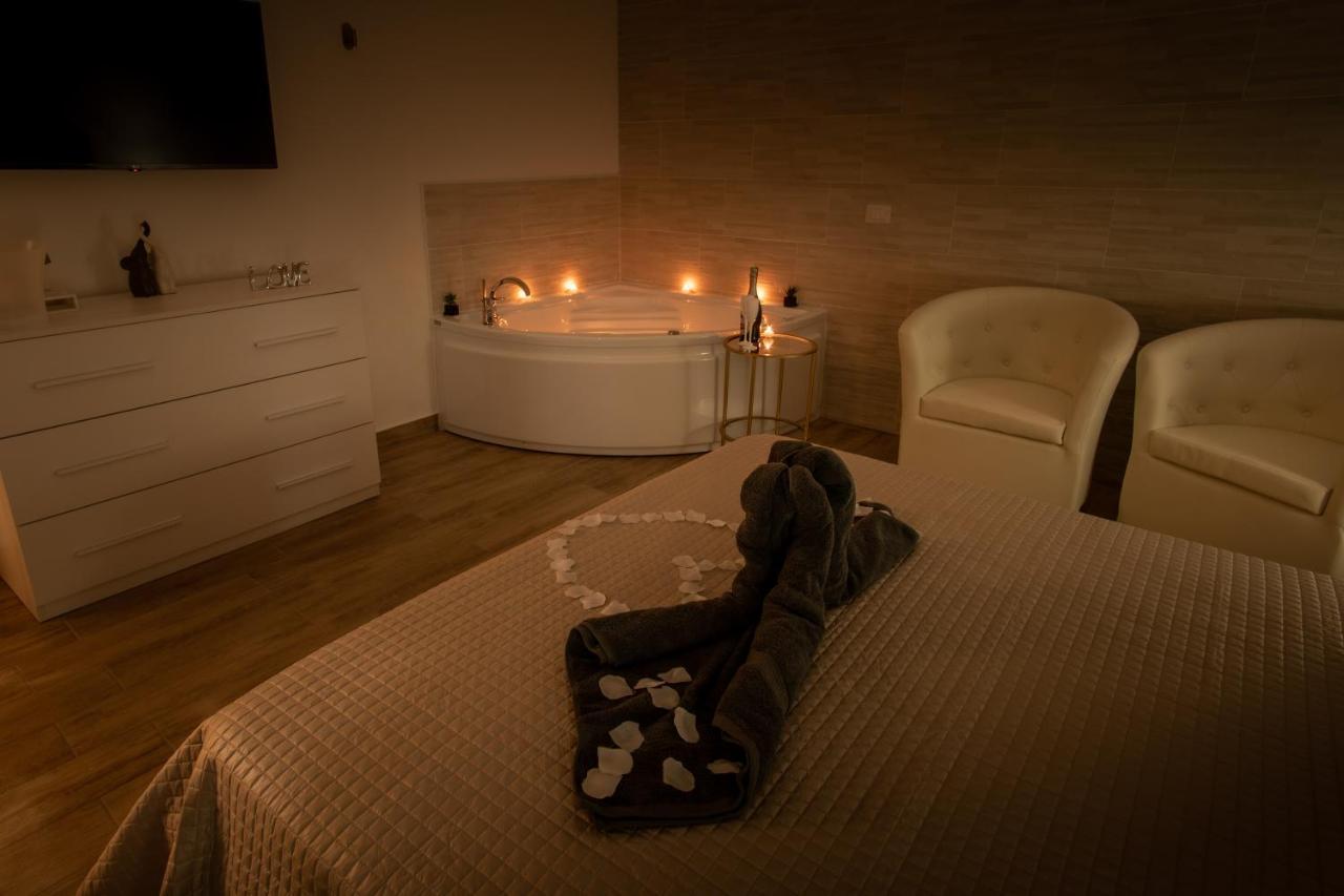 Ilioneo Apartments Naples Luaran gambar