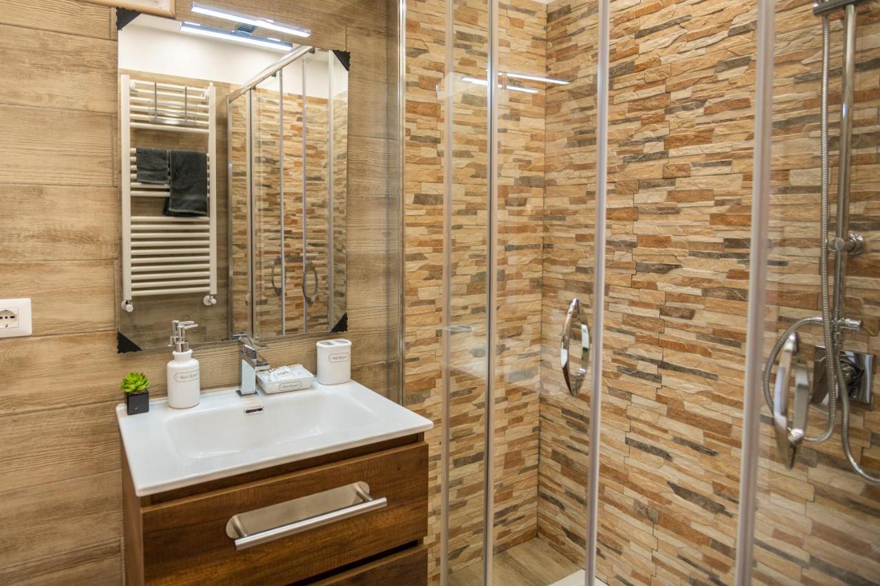 Ilioneo Apartments Naples Luaran gambar