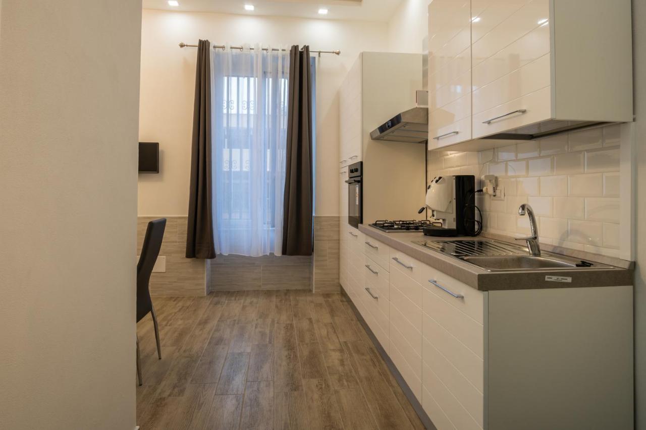 Ilioneo Apartments Naples Luaran gambar
