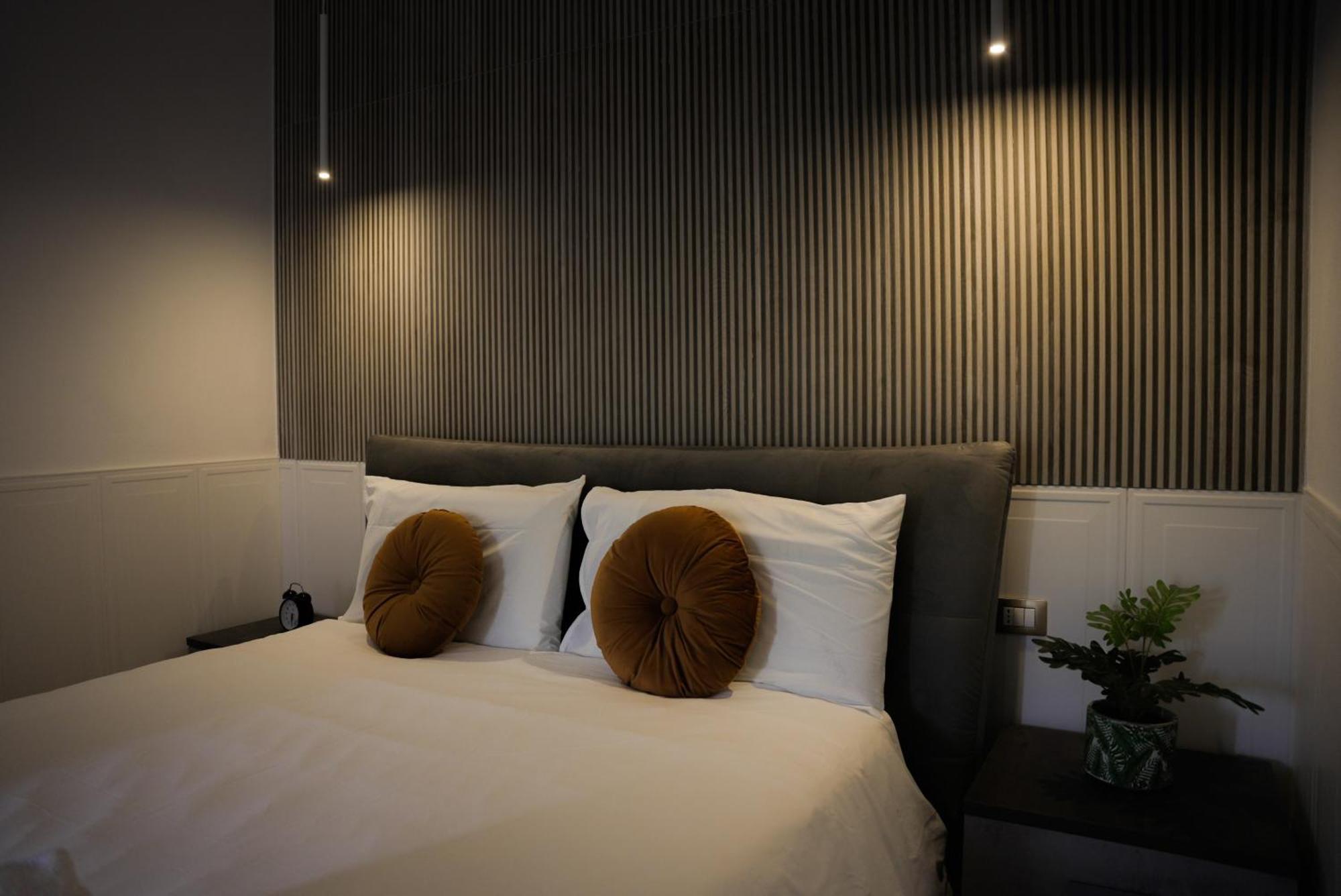 Ilioneo Apartments Naples Luaran gambar